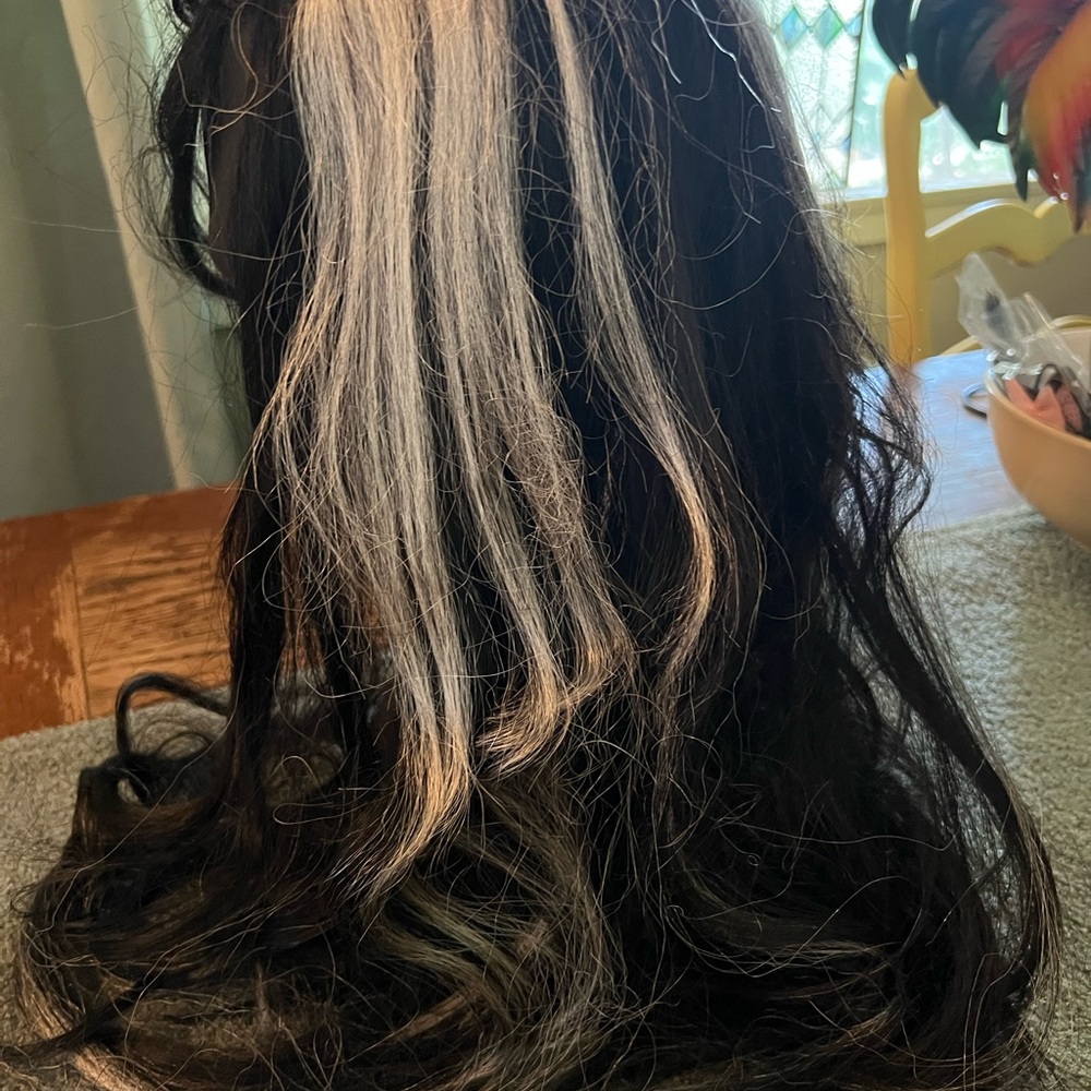 Gorgeous Thick Wavy Long Hair Elvira Wig with bonus Red lip and Nails Combo set